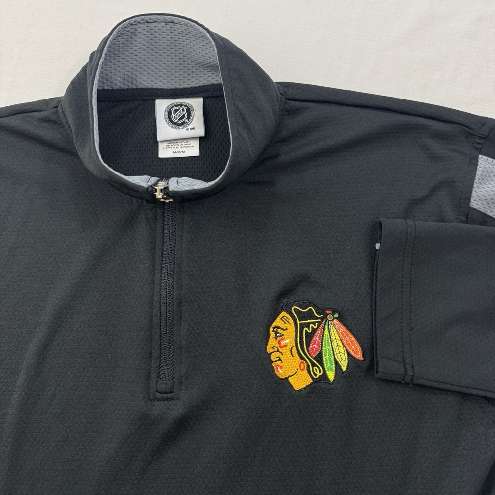 Chicago Blackhawks NHL black pullover Mens Size M 1/4 zip activewear